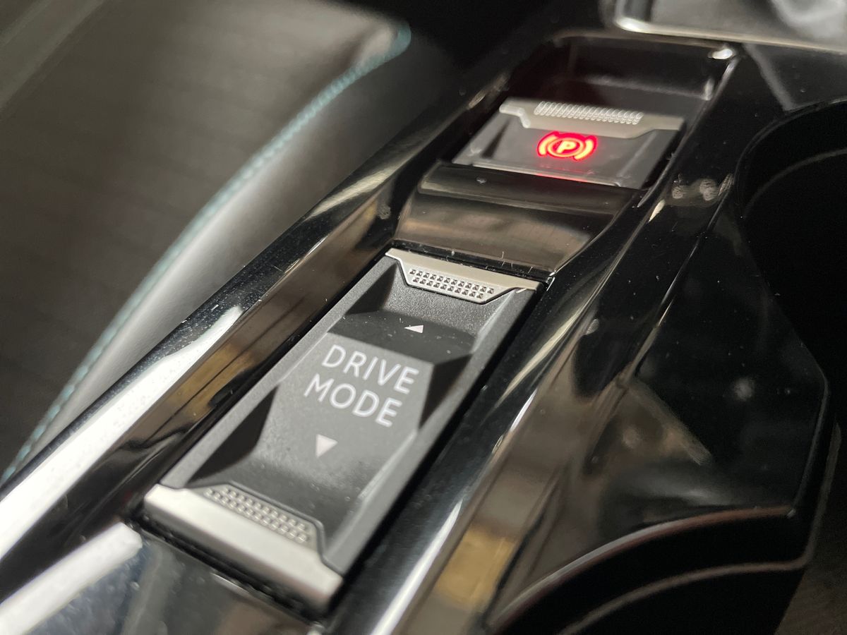 Used Peugeot 2008 2022 for sale - 77778331: Photo 39