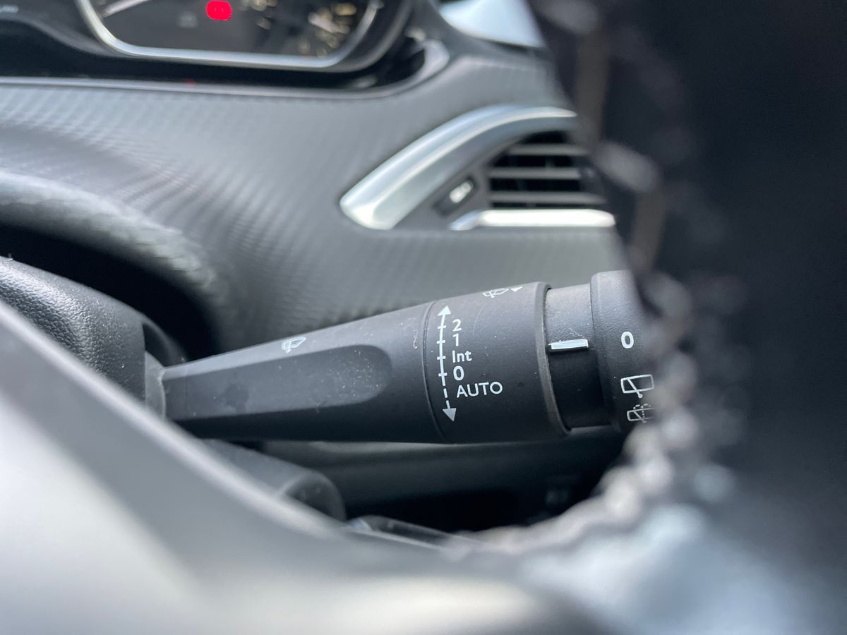 Used Peugeot 2008 2019 for sale - 76999437: Photo 38