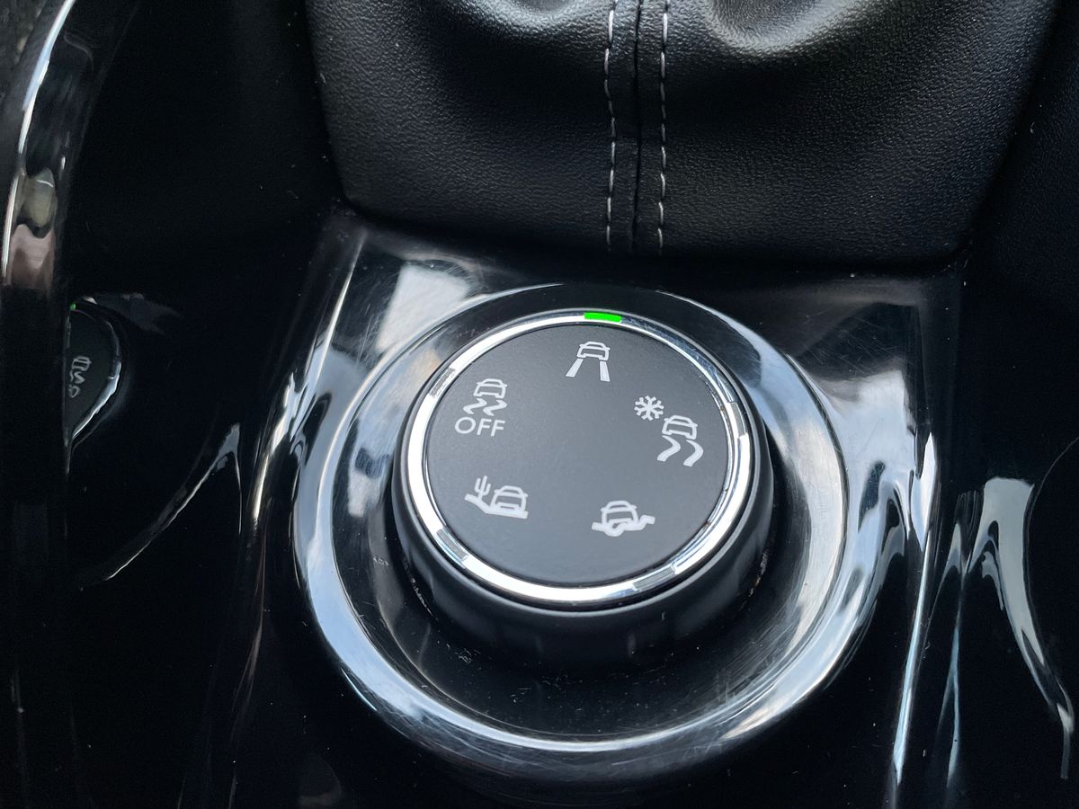 Used Peugeot 2008 2019 for sale - 76999437: Photo 39