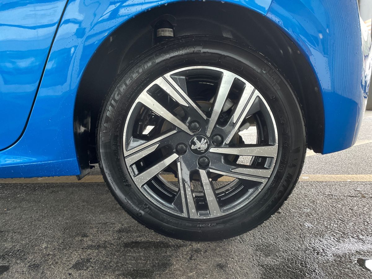 Used Peugeot 208 2023 for sale - 76873963: Photo 15