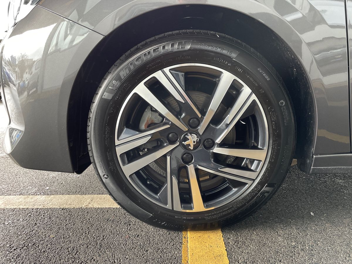 Used Peugeot 208 2023 for sale - 77618995: Photo 14