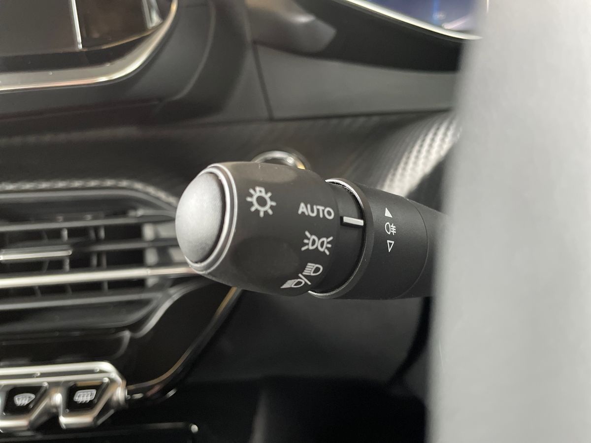 Used Peugeot 208 2023 for sale - 77618995: Photo 37