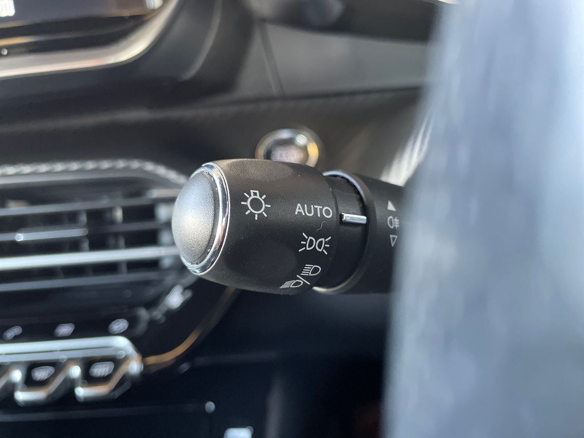 Used Peugeot 2008 2023 for sale - 78172545: Photo 38