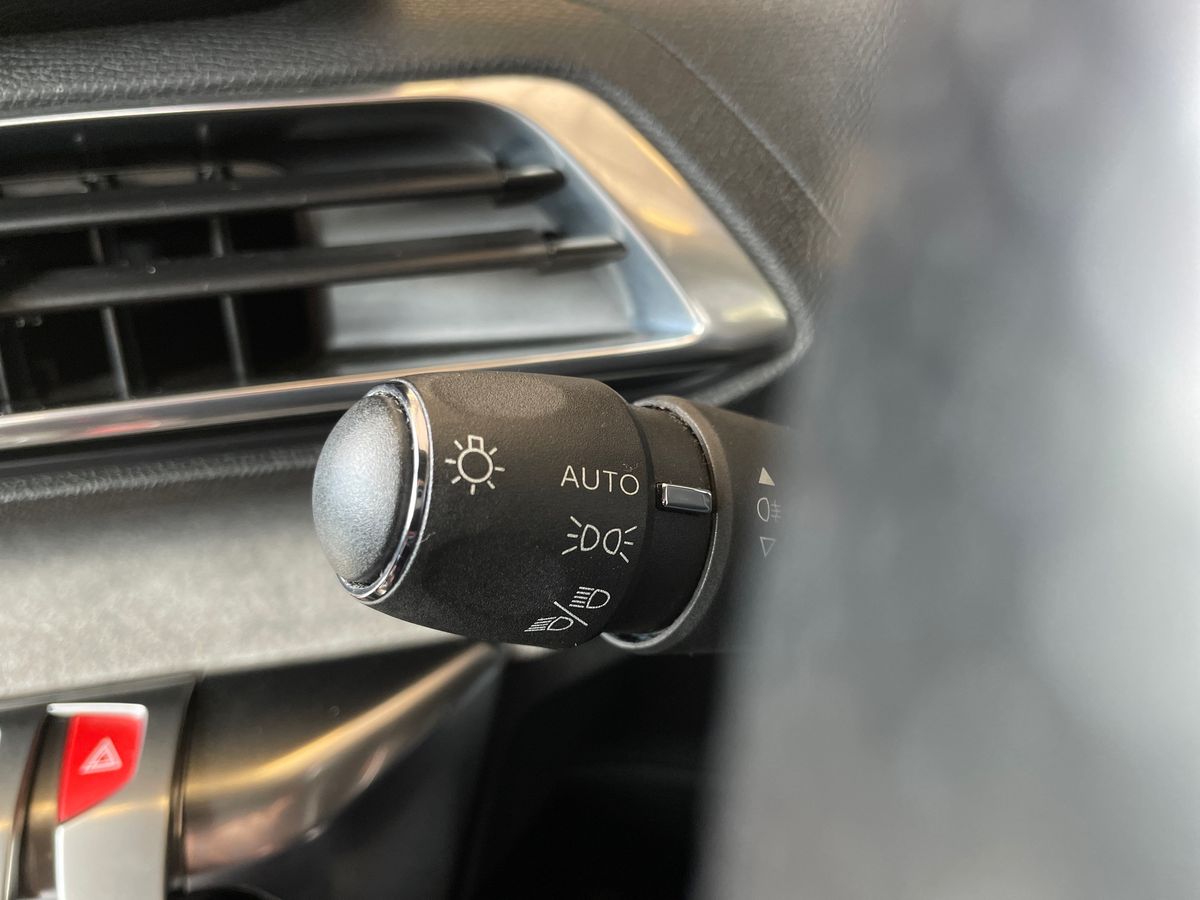 Used Peugeot 3008 2021 for sale - 75996828: Photo 39