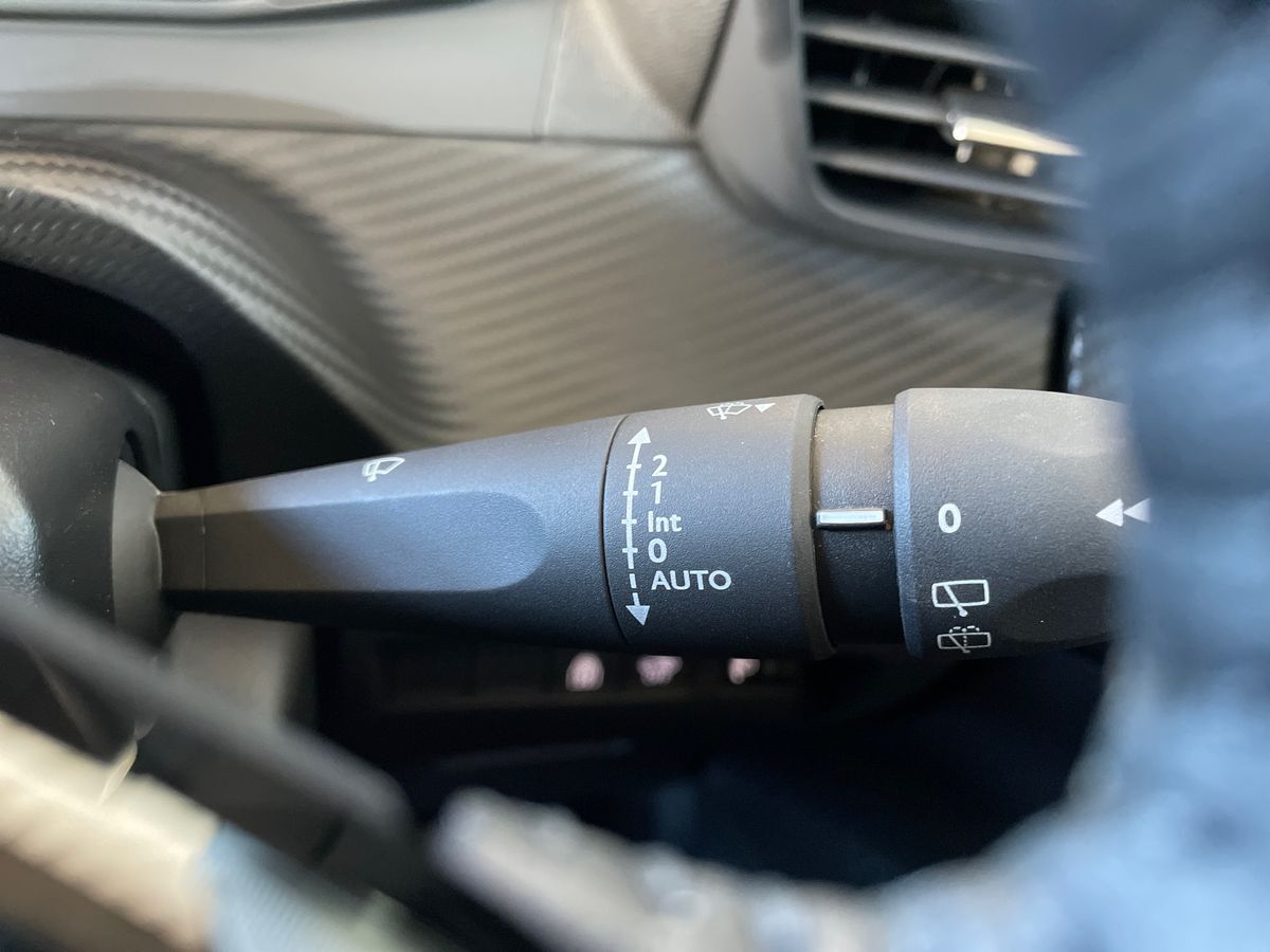 Used Peugeot 208 2024 for sale - 77099133: Photo 39