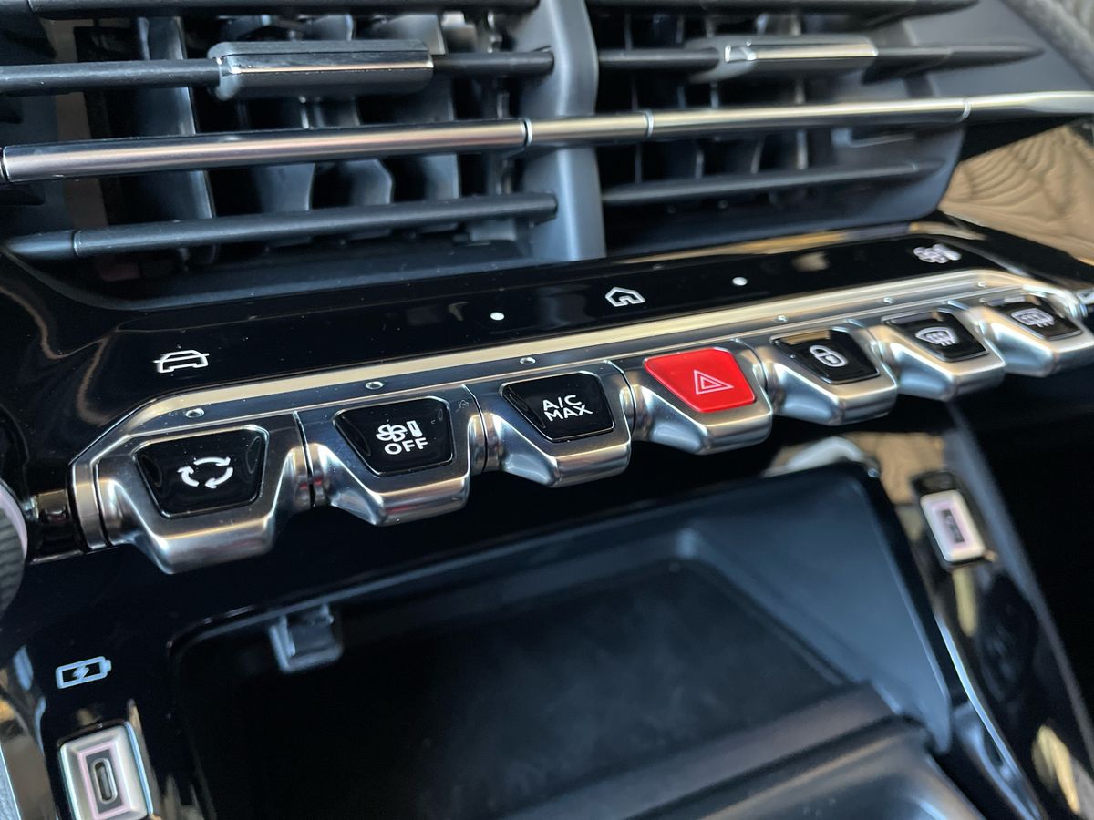 Used Peugeot 208 2024 for sale - 77099133: Photo 40