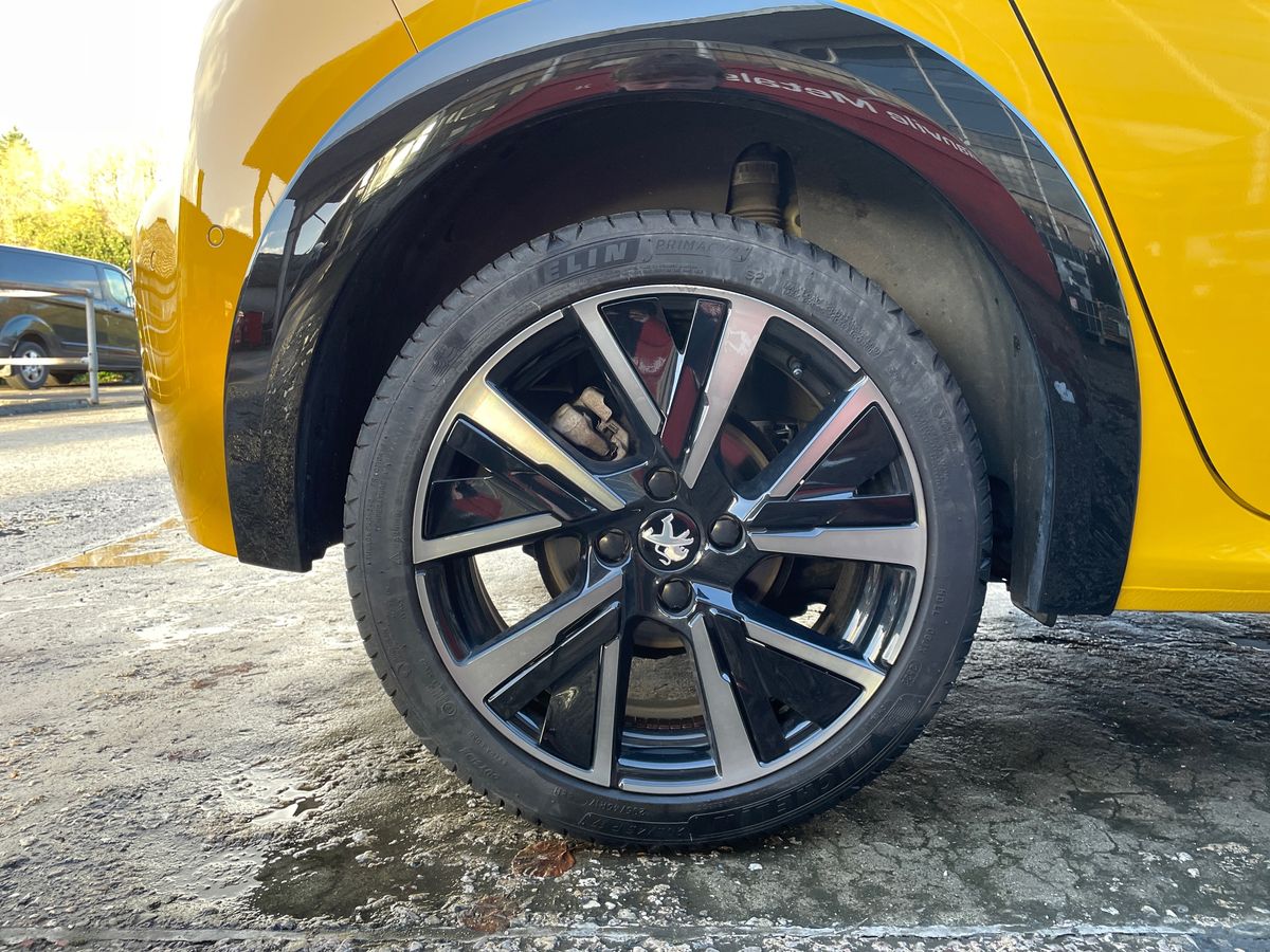 Used Peugeot 208 2022 for sale - 76523630: Photo 14