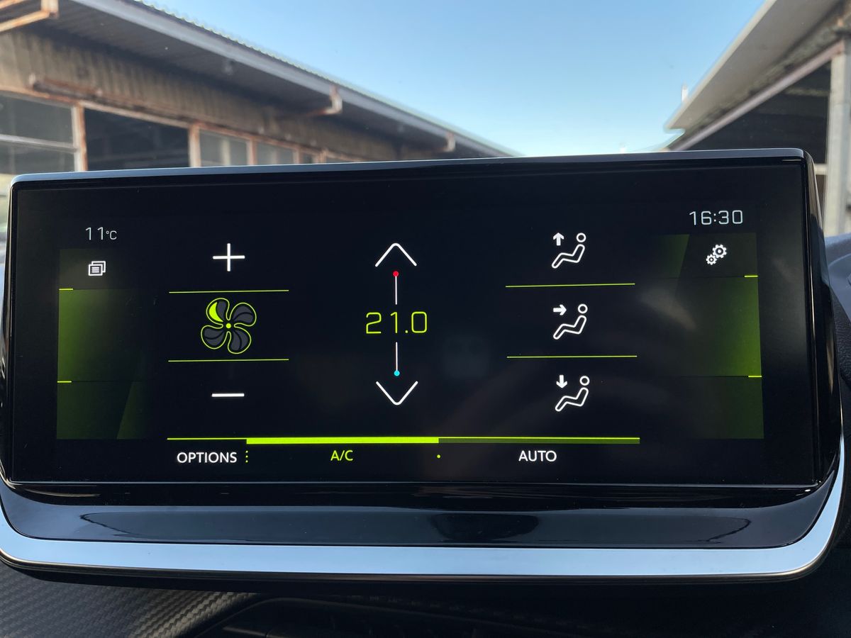 Used Peugeot 208 2022 for sale - 76523630: Photo 26