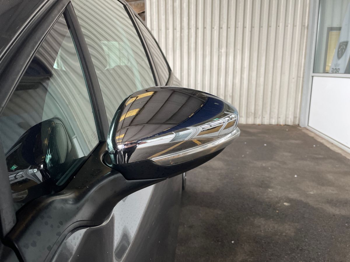 Used Peugeot 208 2019 for sale - 77047630: Photo 29