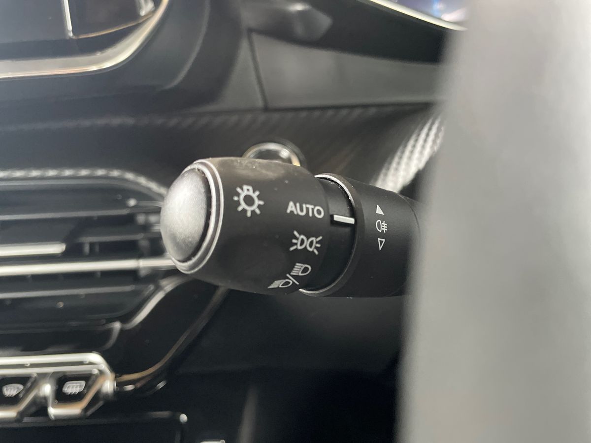 Used Peugeot 208 2023 for sale - 77640684: Photo 37