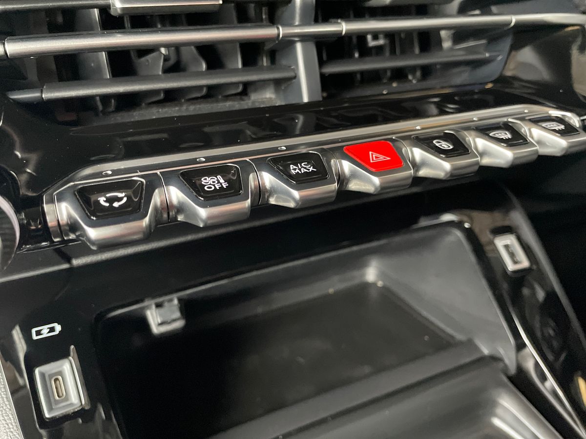 Used Peugeot 208 2023 for sale - 77640684: Photo 40