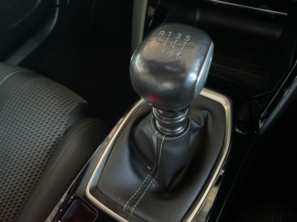 Used Peugeot 2008 2022 for sale - 76872849: Photo 27