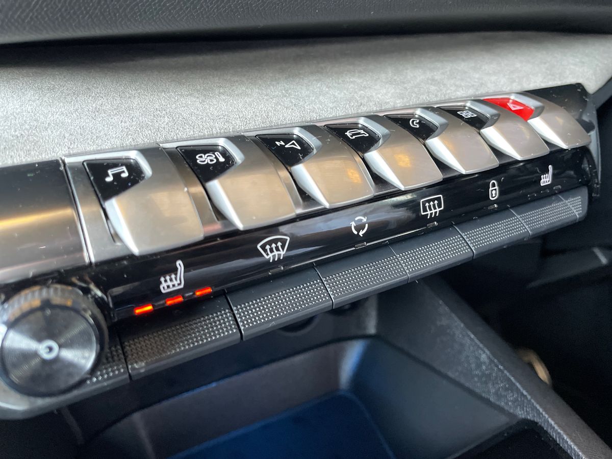 Used Peugeot 3008 2022 for sale - 77971781: Photo 44