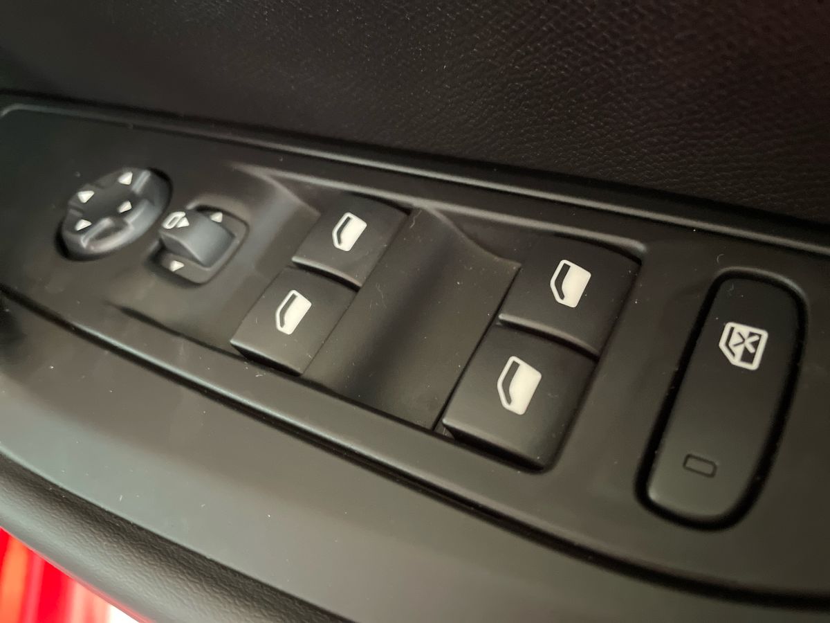 Used Peugeot 208 2022 for sale - 76410613: Photo 24