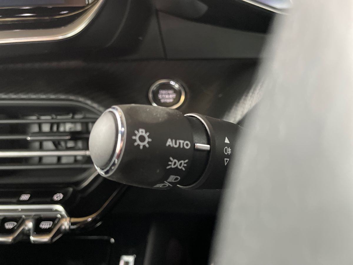 Used Peugeot 208 2022 for sale - 76410613: Photo 38