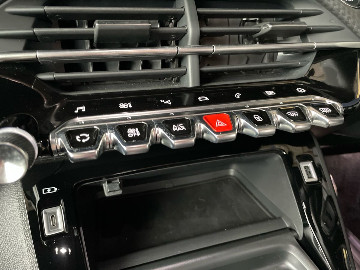 Used Peugeot 208 2022 for sale - 76410613: Photo 40