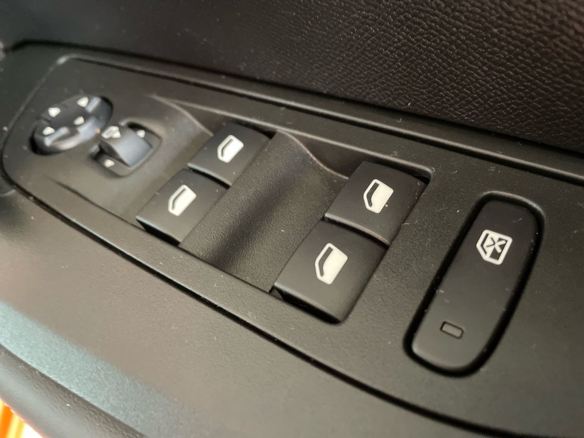 Used Peugeot 2008 2023 for sale - 76871545: Photo 24