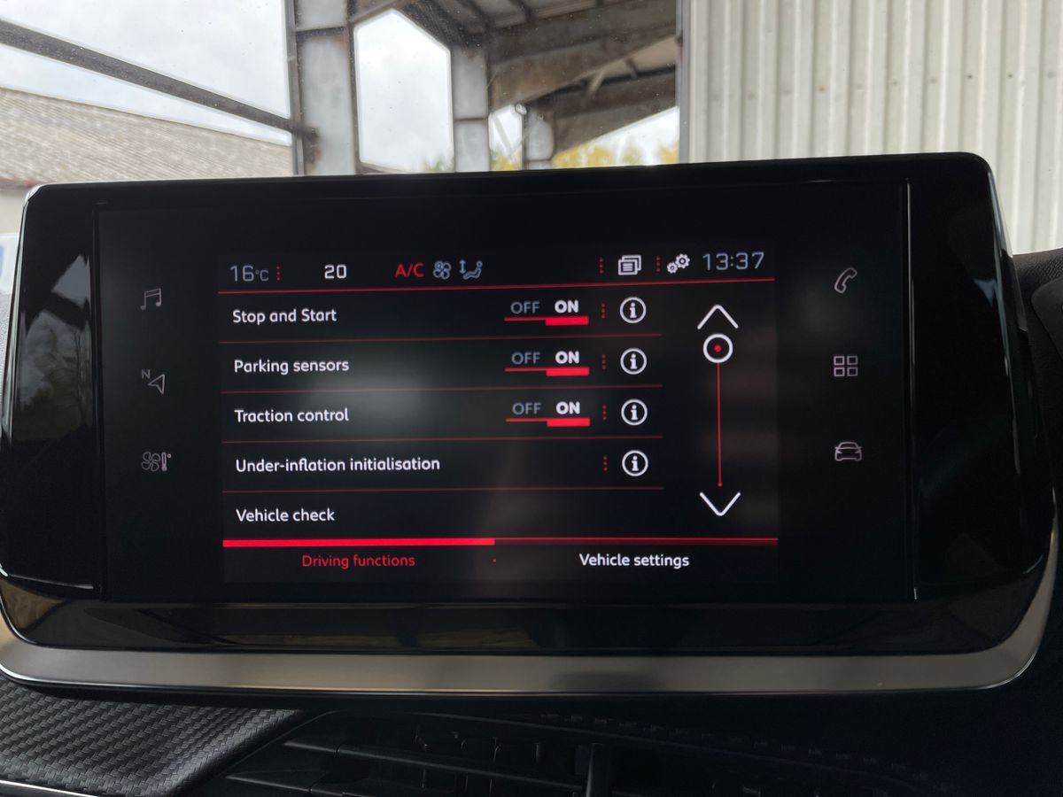 Used Peugeot 2008 2023 for sale - 76871545: Photo 42