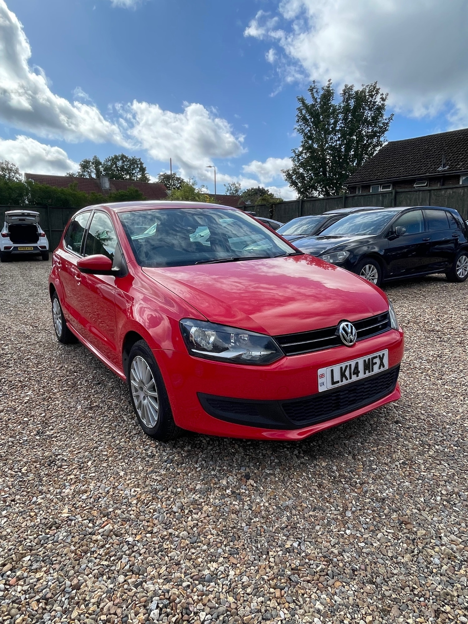 Used Volkswagen Polo 2014 for sale - 76986622: Photo 2