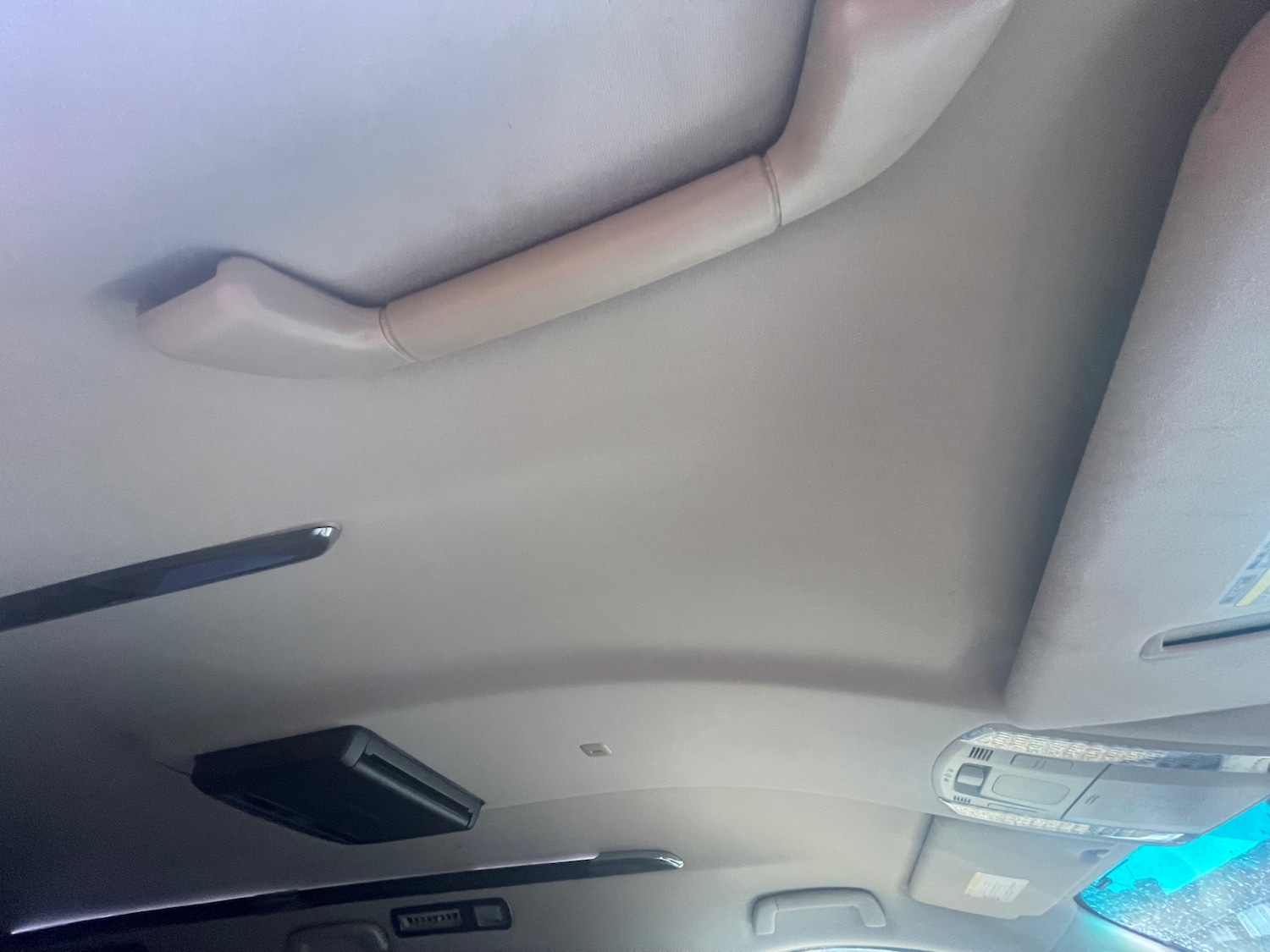 Used Toyota Vellfire 2014 for sale - 76548140: Photo 19