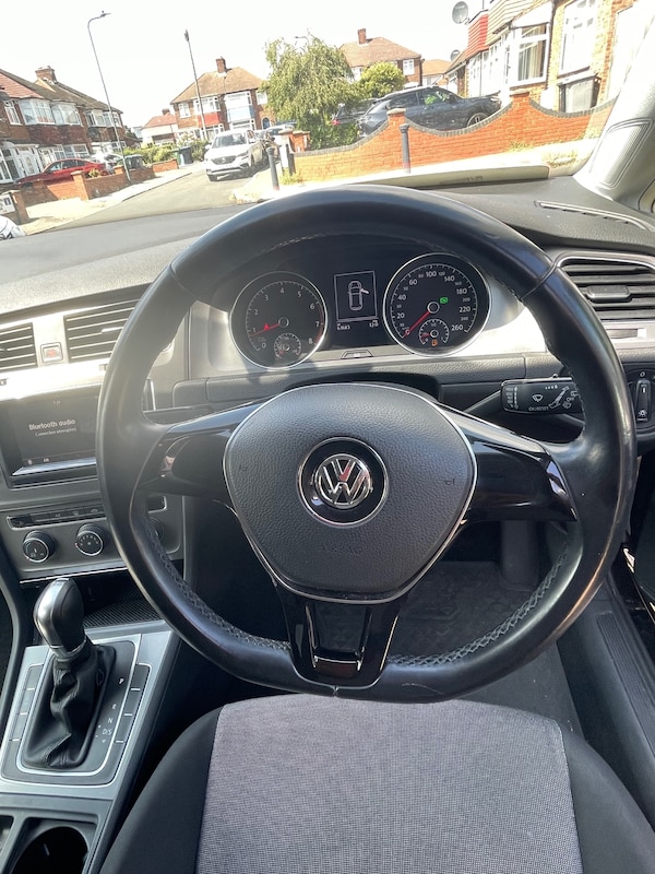Used Volkswagen Golf 2014 for sale - 75330570: Photo 10