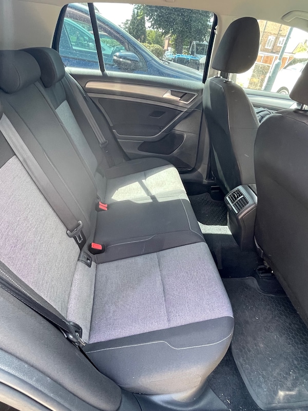 Used Volkswagen Golf 2014 for sale - 75330570: Photo 11