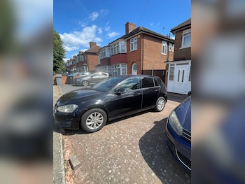 Used Volkswagen Golf 2014 for sale - 75330570: Photo