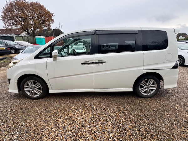 Used Honda Stepwagon 2008 for sale - 72934558: Photo 8