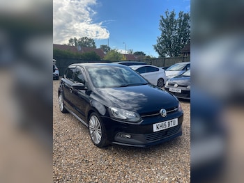 Used Volkswagen Polo 2015 for sale - 75948724: Photo