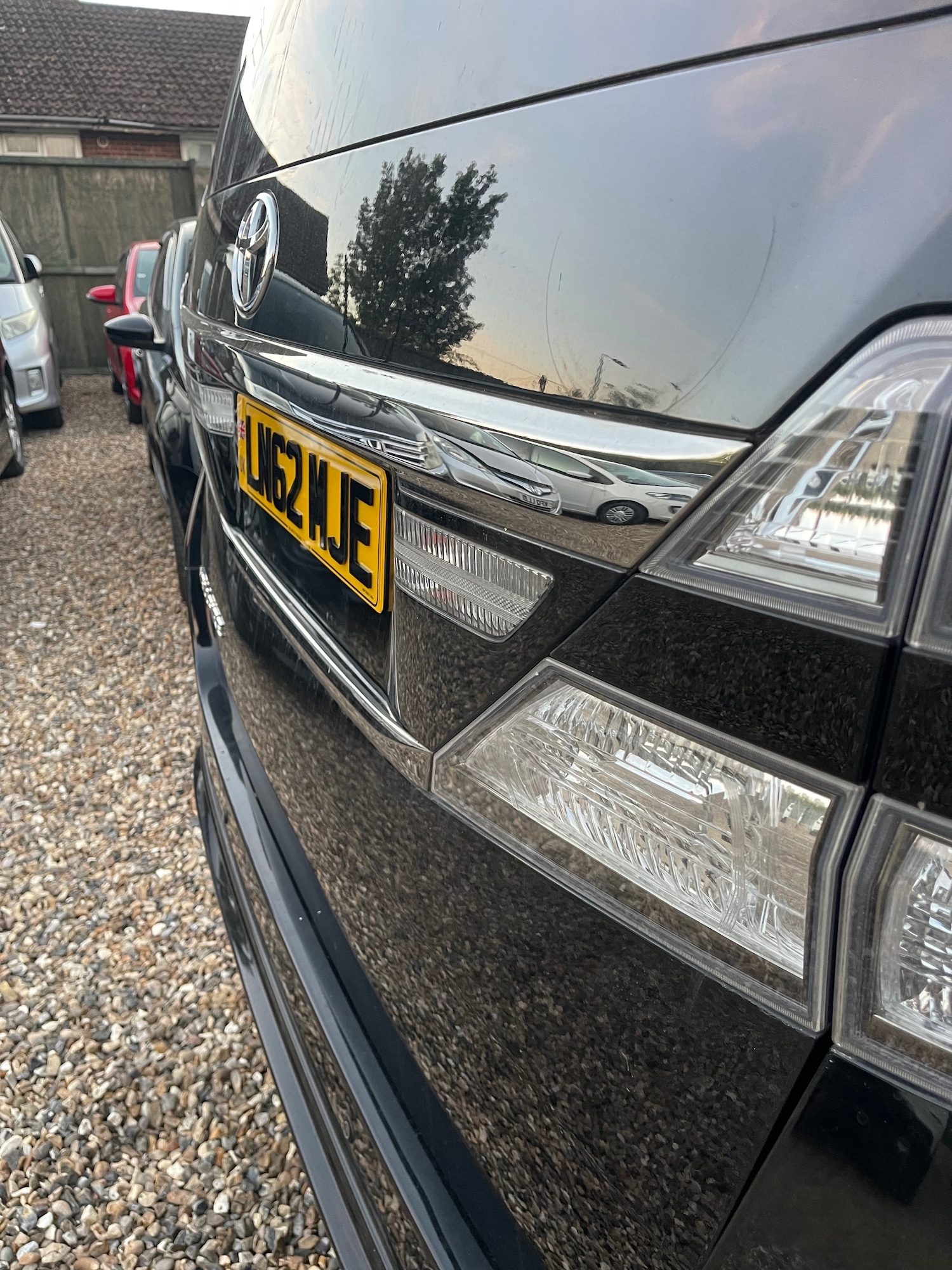 Used Toyota Vellfire 2012 for sale - 76985131: Photo 25