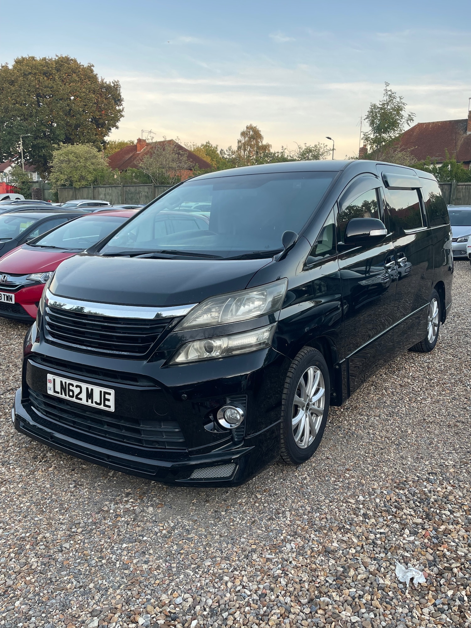 Used Toyota Vellfire 2012 for sale - 76985131: Photo 3