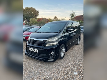 Used Toyota Vellfire 2012 for sale - 76985131: Photo