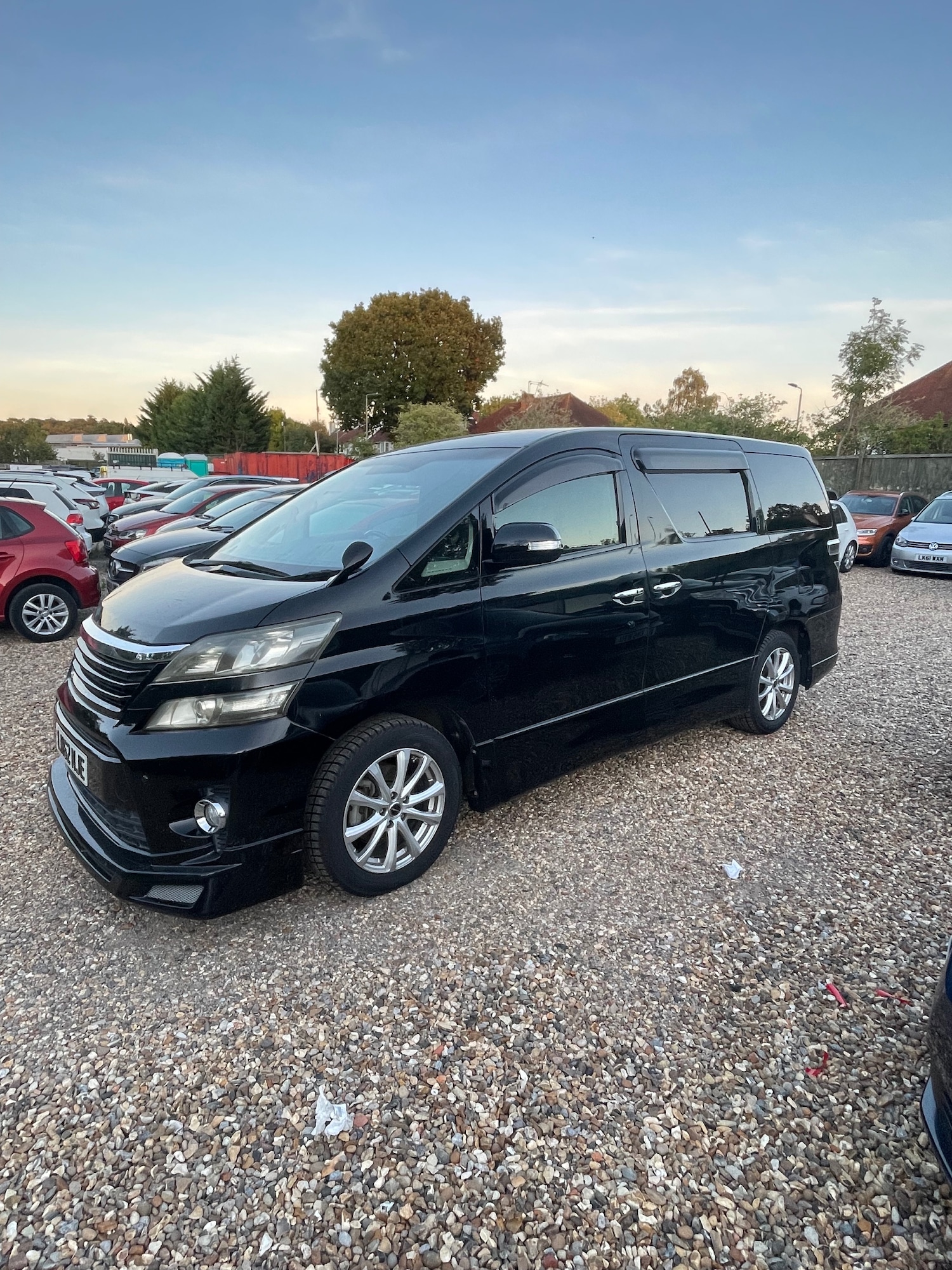 Used Toyota Vellfire 2012 for sale - 76985131: Photo 4