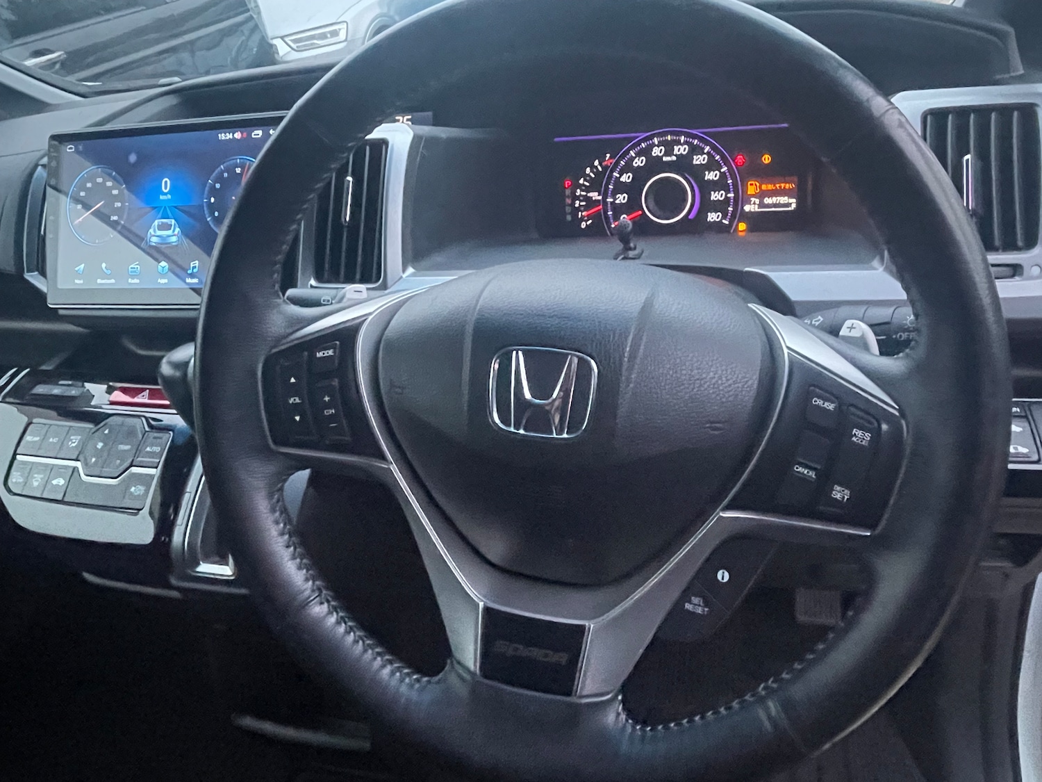 Used Honda Stepwagon for sale - 77060494: Photo 16