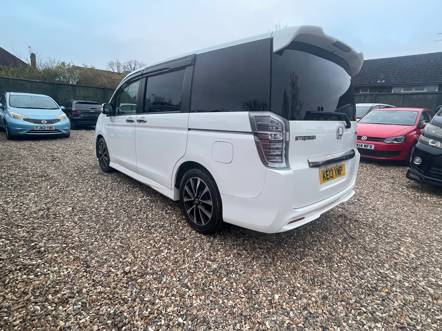 Used Honda Stepwagon for sale - 77060494: Photo 7