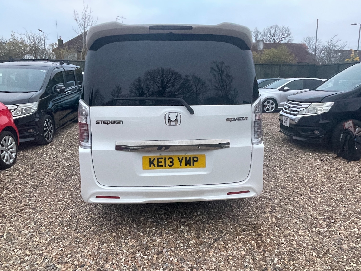 Used Honda Stepwagon for sale - 77060494: Photo 9