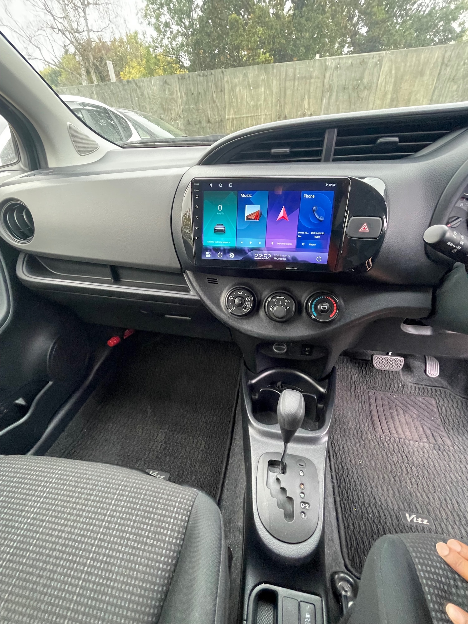 Used Toyota Yaris 2015 for sale - 76293400: Photo 17