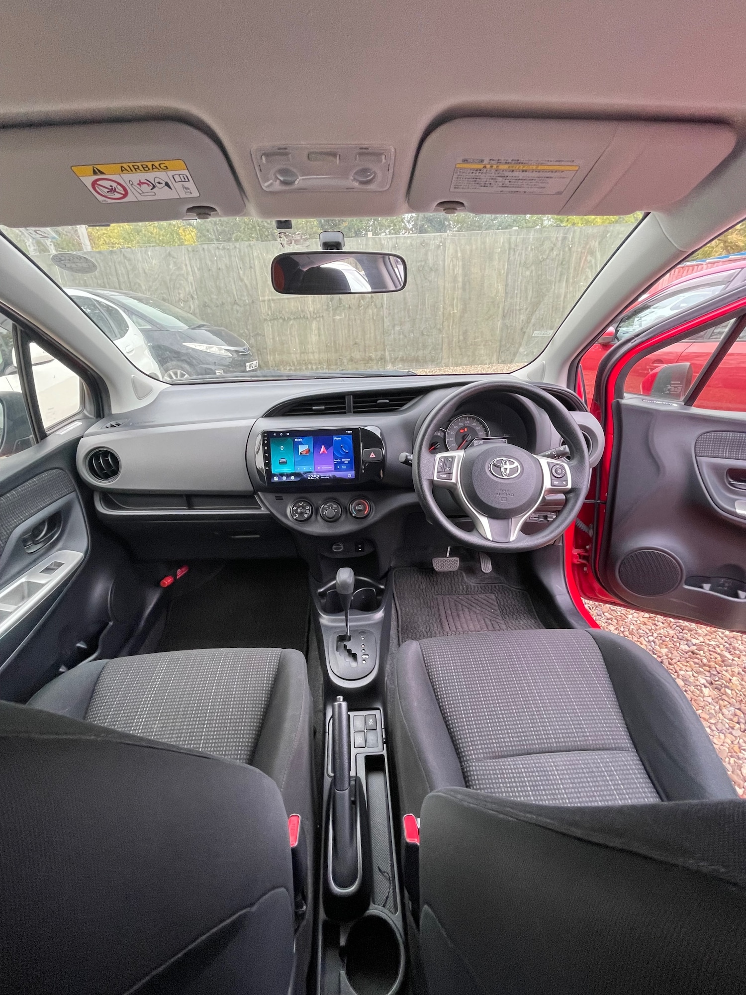 Used Toyota Yaris 2015 for sale - 76293400: Photo 20