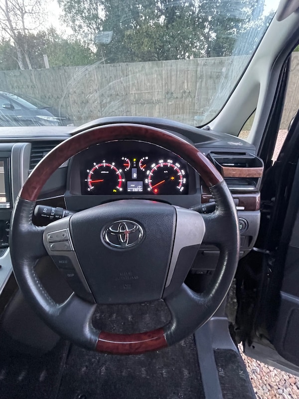 Used Toyota Vellfire 2012 for sale - 76087575: Photo 16