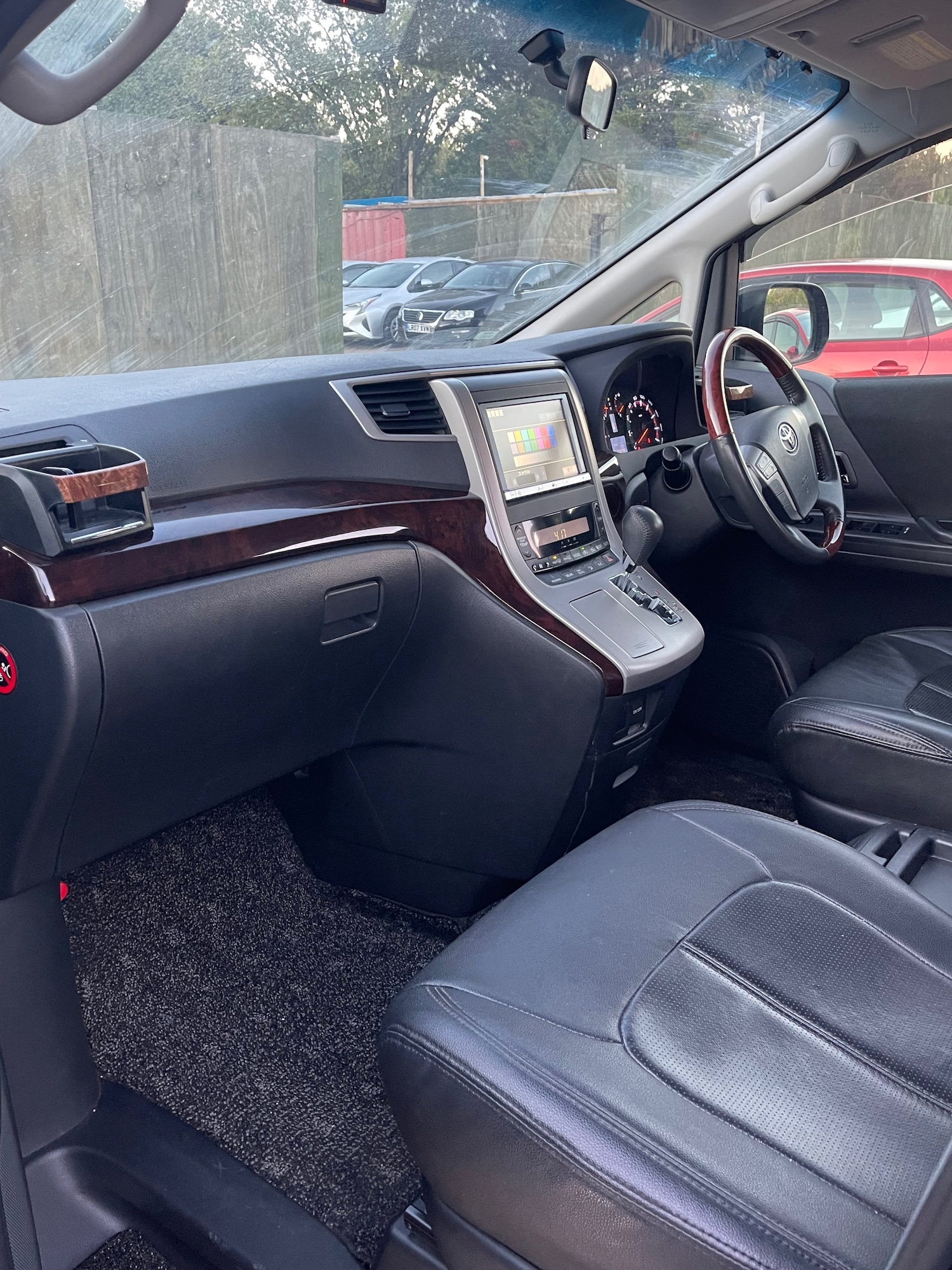 Used Toyota Vellfire 2012 for sale - 76087575: Photo 19