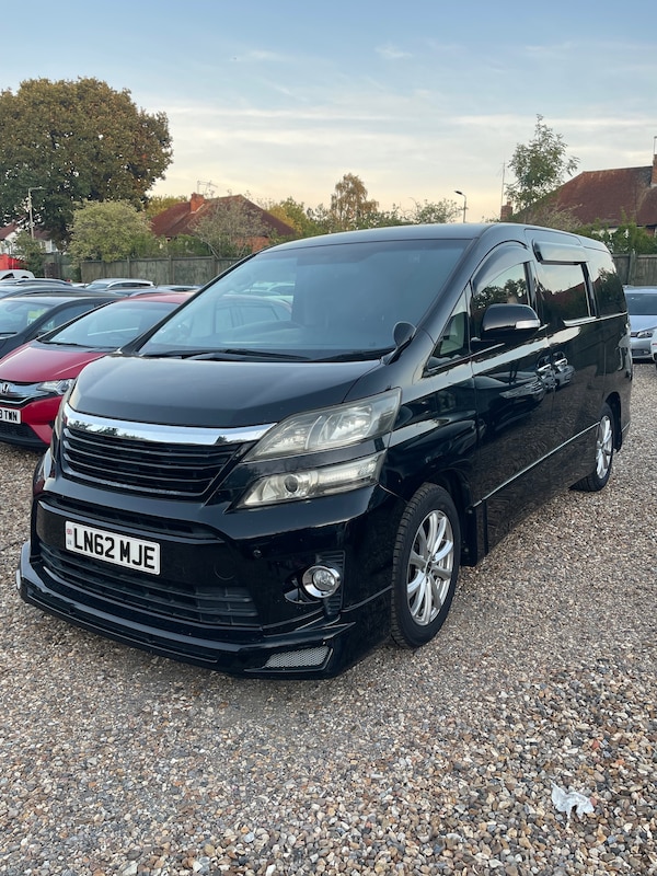 Used Toyota Vellfire 2012 for sale - 76087575: Photo 4