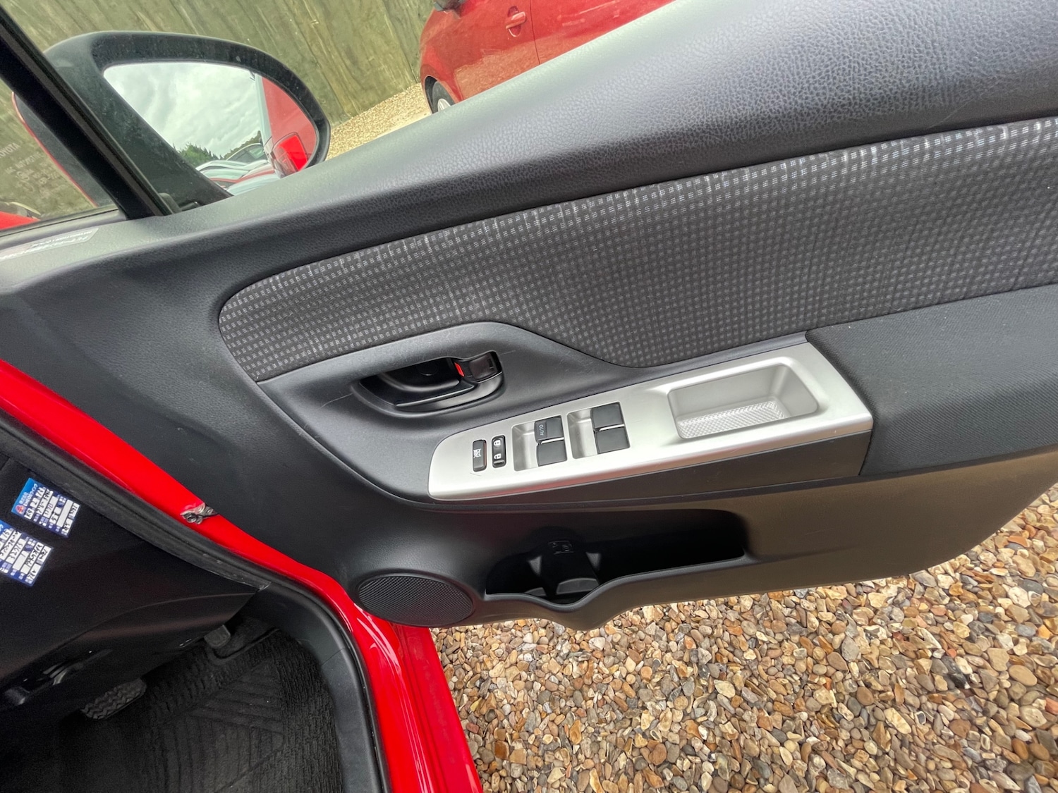 Used Toyota Yaris 2015 for sale - 76979266: Photo 14