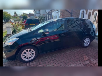 Used Toyota Prius+ 2014 for sale - 68711942: Photo