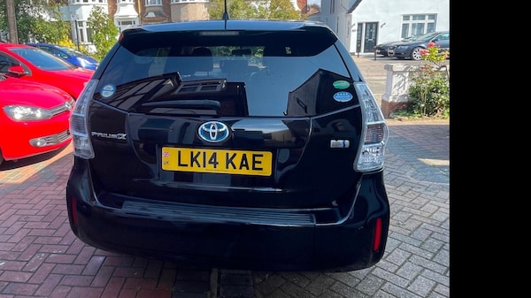 Used Toyota Prius+ 2014 for sale - 68711942: Photo 6