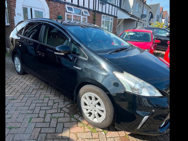 Used Toyota Prius+ 2014 for sale - 68711942: Photo 9