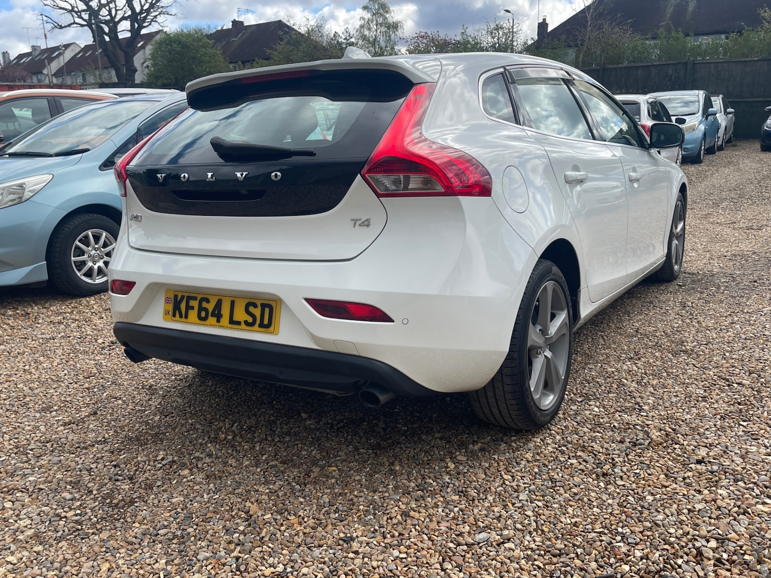 Used Volvo V40 2014 for sale - 78139470: Photo 10