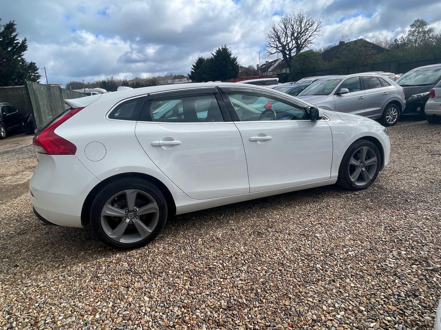 Used Volvo V40 2014 for sale - 78139470: Photo 12