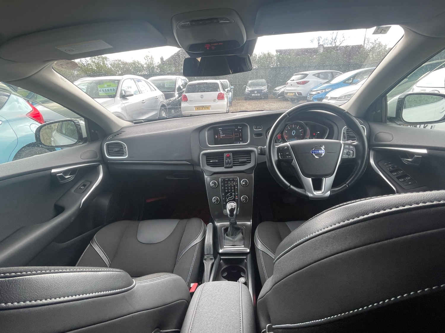 Used Volvo V40 2014 for sale - 78139470: Photo 24