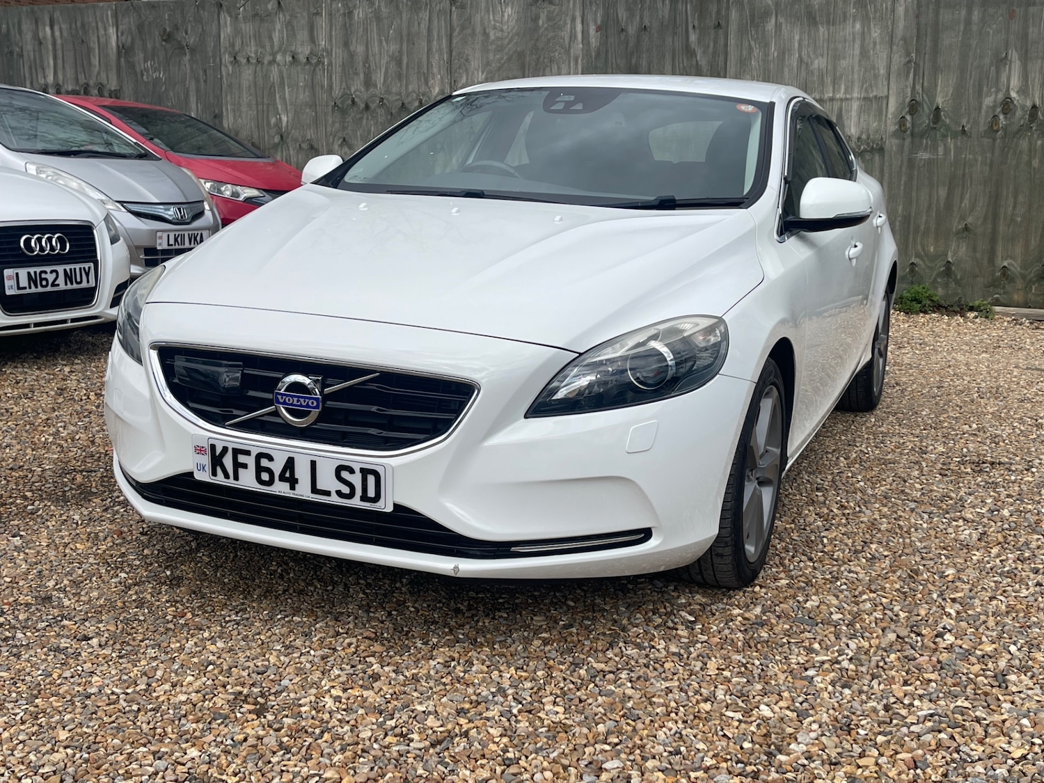 Used Volvo V40 2014 for sale - 78139470: Photo 4