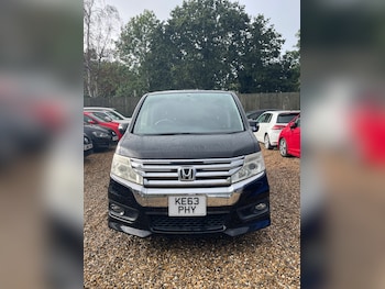 Used Honda Stepwagon 2013 for sale - 76987600: Photo